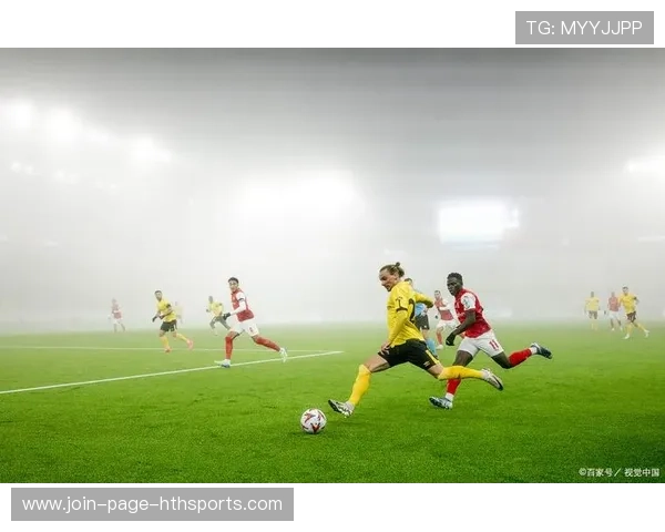 奥格斯堡中场拦截决定节奏：足球场上的战术之美