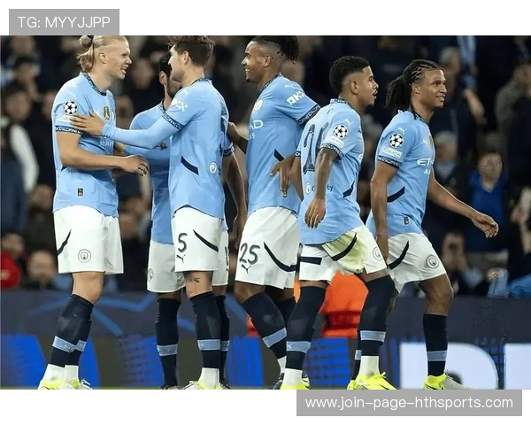 曼城中场组织全场压制